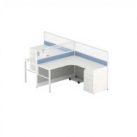 Poste de travail informatique contemporain en bois bleu en forme de T pour 4 personnes, face à face, gain de place