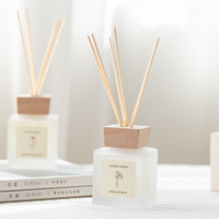Diffuseur de parfum d'ambiance de luxe en verre avec bâtonnets en rotin, désodorisant aromathérapeutique sans flamme, parfum longue durée de qualité supérieure, plusieurs choix