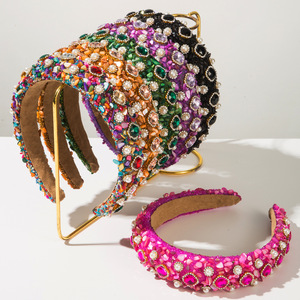 Serre-tête vintage en cristal et diamant avec rembourrage éponge épais pour les fêtes - Product Image 1