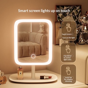 <span class=keywords><strong>Specchio</strong></span> <span class=keywords><strong>per</strong></span> <span class=keywords><strong>Trucco</strong></span> <span class=keywords><strong>LED</strong></span> Portatile Pieghevole con Cornice in Plastica Illuminata, <span class=keywords><strong>Specchio</strong></span> da Tavolo <span class=keywords><strong>per</strong></span> Donne, Lampada da Scrivania <span class=keywords><strong>per</strong></span> Bellezza - Product Image 3