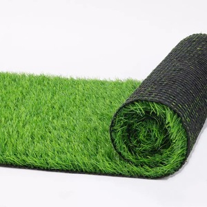 Tappeto in Erba Sintetica PE per Esterni ad Alta Resistenza e Impermeabile con Durata Superiore a 5 Anni - Product Image 1