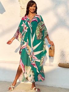 Robe de plage européenne et américaine avec un imprimé audacieux, grande taille, adaptée aux vacances à la plage, plusieurs couleurs - Product Image 5