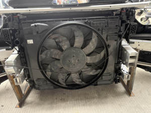 Ensamblaje de corte de nariz frontal facial original usado incluido con ventilador condensador de radiador para <span class=keywords><strong>Mercedes</strong></span> Benz <span class=keywords><strong>GLC</strong></span> W254 2024-2025 - Product Image 6