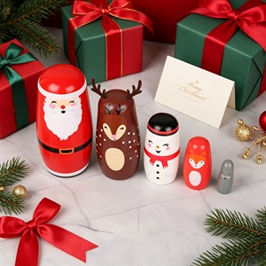 Offre Spéciale : Ensemble de Poupées Matriochka Artisanales en Bois – Motifs Renne, Bonhomme de Neige, Renard, Souris – Ornement de Bureau Empilable - Product Image 2