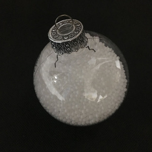 Ornement <span class=keywords><strong>boule</strong></span> <span class=keywords><strong>de</strong></span> <span class=keywords><strong>Noël</strong></span> en plastique transparent <span class=keywords><strong>de</strong></span> 8cm, pré-rempli <span class=keywords><strong>de</strong></span> perles en mousse colorées - Product Image 5