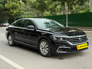 Volkswagen <span class=keywords><strong>Passat</strong></span> 330TSI Berlina Turbo <span class=keywords><strong>Benzina</strong></span> 5 Posti ad Alte Prestazioni Usata Anni 2021-2022 Condizioni Pari al Nuovo Guida <span class=keywords><strong>a</strong></span> Sinistra - Product Image 3