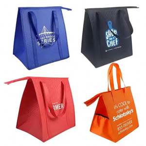 Sac isotherme personnalisé en non-tissé à bas prix, sac fourre-tout jetable écologique pour plats à emporter, sac à déjeuner thermique isolé en feuille d'aluminium avec motif lettres - Product Image 1