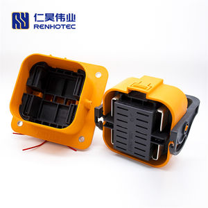 Desconectador de Servicio Manual MSD de 500A para el Mantenimiento del Sistema PHEV, Enchufe con Fusible y Receptáculo de Montaje Frontal - Product Image 1