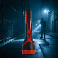 Lampe torche LED rechargeable avec indice d'étanchéité IP68, piles AA, charge USB, portée du faisceau de 100 m pour le camping
