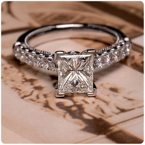 Anello con diamante taglio Princess F448, diamante coltivato in laboratorio, classico anello di fidanzamento da donna - Product Image 1