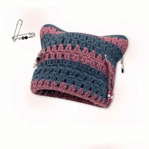 Chapeau carré punk tricoté unisexe fait main, multicolore en acrylique, idéal pour les voyages - Vente en gros - Product Image 6