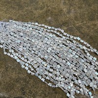 Chaîne de perles d'eau douce naturelles baroques iridescentes blanches de qualité AA, longueur 38 cm, 27 perles