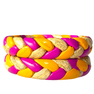 Elegantes Brazaletes de Laca Hechos a Mano en Rojo, Verde y Crema, Accesorios de Moda Étnica de Diseño para Bodas, Festivales y Celebraciones - Product Image 3