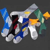Chaussettes de sport tricotées confortables personnalisées pour hommes et femmes, chaussettes de basket-ball, chaussettes de sport personnalisées avec logo