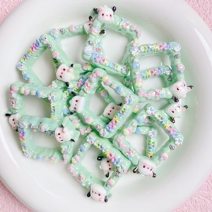 Cornice Portafoto Sanrio in Resina Colorata di Alta Qualità <span class=keywords><strong>con</strong></span> Rivestimento UV, <span class=keywords><strong>Perline</strong></span> a Foro Dritto, Materiale per Catene Telefono Fai-da-Te e Accessori per Portachiavi - Product Image 3