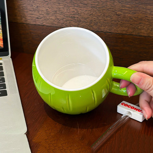 Taza con forma de coco de cerámica ecológica con pajita y cuchara, taza de desayuno de alto valor para parejas, regalo perfecto para la vuelta a la escuela - Product Image 6