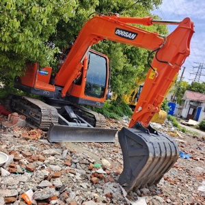 Used Doosan Daewoo DX75 <b>Small</b> Mini Excavator for Sale South Korea Crawler Core Components Motor Engine Gearbox <b>Pump</b> - Product Image 1