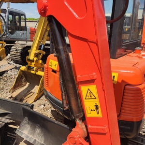 Kubota KX135 Excavator 3.5Ton <b>Mini</b> Digger Used KX135-3 KX135-5 with CE Certificate Rubber Tracks & Cab <b>AC</b> for Urban Construction - Product Image 3