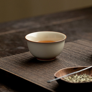 Tasse à thé Pu'er en céramique Mo Ji <span class=keywords><strong>Hui</strong></span> <span class=keywords><strong>Huang</strong></span> Ng Fat Dehua, service à thé Kung Fu, luxe léger rétro chinois, tasse à thé simple pour la maison - Product Image 4