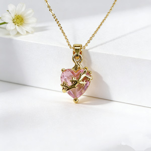 Collana con Ciondolo a Cuore Rosa di Lusso, Collana Creativa a Cuore Sacro, Collana Retrò a Cuore di Pesca per Donna - Product Image 4