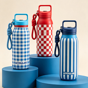 Bouteille d'eau en acier inoxydable à double paroi isolée sous vide avec logo personnalisé, couvercle à poignée et corde pour la salle <span class=keywords><strong>de</strong></span> sport et le camping - Product Image 4