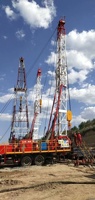 Plateforme de forage de puits de pétrole mobile montée sur camion Api Standard XJ350 3200m pour le forage de puits de pétrole dans les champs pétrolifères avec moteur diesel