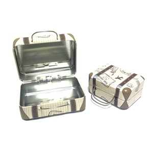 Exquisita Caja Rectangular de Metal para Almacenamiento, Tipo Blind Box, Portátil, Moderna y Vacía - Product Image 3