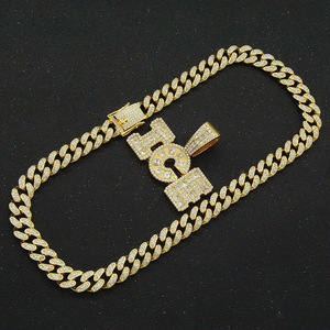 Collier Pendentif Lettre en Alliage Hiphop Exagéré Plaqué Or Personnalisé pour Hommes – Bijou Tendance Très Vendu - Product Image 3
