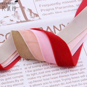 Cinta de Terciopelo de Nuevo Estilo al por Mayor de Shinewrap para Envolver Ramos de Flores, Cinta de Embalaje para Cajas de Regalo de Lujo, Cinta Decorativa Premium - Product Image 3