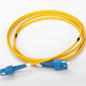 สายต่อไฟเบอร์ออปติกแบบสายเดี่ยวที่มีเสถียรภาพแบบมัลติโหมดตัวเชื่อมแบบ FTTH SC แบบสองแกน - Product Image 6