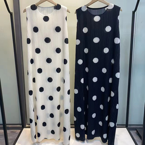 PY 2026 Summer New Arrival Casual Miyake Pleated Dress Fashion Dot Round Neck Sleeveless Plus Dress Bulk Clothing Wholesale - Product Image 1