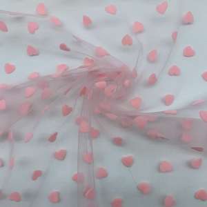 Tela de encaje de malla de tul de punto flocado con corazón de amor rosa de nailon 100% para vestido de fiesta de baile de niña tutú y decoración de boda - Product Image 5