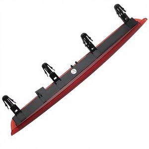 Feu stop LED surélevé pour Audi A3 2004-2013 8P4945097C Troisième feu stop 24V Position arrière - Product Image 1