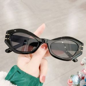 Custom Logo Vintage Fashion Black <b>Square</b> Cat Eye Sunglasses Small <b>Frame</b> Irregular Sunglasses for Women - Product Image 5
