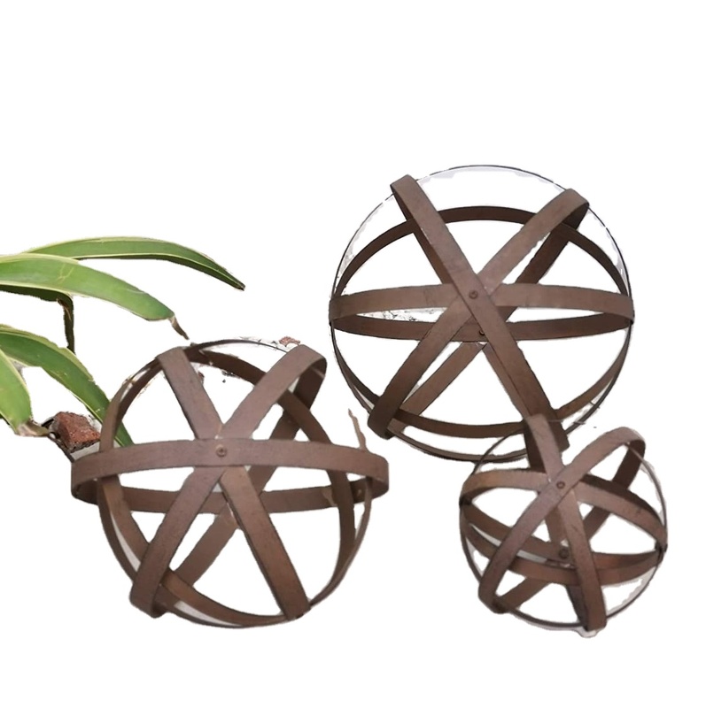 Free Sample Rusty Metal Garden Spheres