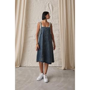 Robe en jean bleue à bretelles - Bleu - Product Image 2