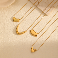Collier en acier inoxydable incurvé géométrique pour femmes, avec un design haut de gamme et une simple chaîne dorée pour la clavicule