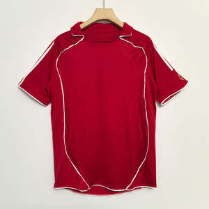 Custom 2006-2007 Retro FC Football Jersey Classic Vintage Design com novo logotipo de impressão Qualidade Thai OEM Service - Product Image 1