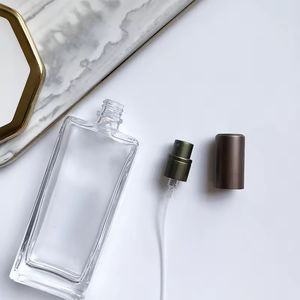 Flacon de parfum en verre portable de 50 ml, carré, imprimé sérigraphié, avec pompe pulvérisatrice, emballage séparé haut de gamme, pour huiles parfumées - Product Image 3