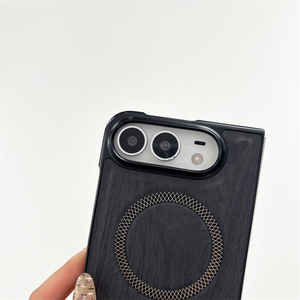 เคสโทรศัพท์พับได้แบบแข็งลายไม้สีพื้นหรูหรา สำหรับ iPhone Duo พร้อมฝาหลังกันกระแทกแบบชาร์จไร้สาย - Product Image 4