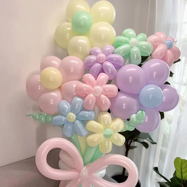 यूनिसेक्स 1 साल के बच्चे लड़की जन्मदिन का सेट Ballaon Inflatable लंबे आकार मोड़ मॉडलिंग जादू गुब्बारा पर्यावरण के अनुकूल 260 270 लेटेक्स