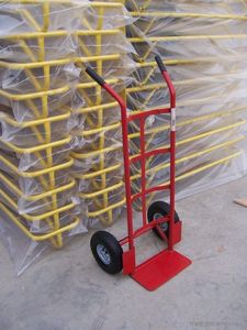<span class=keywords><strong>HT1815</strong></span> 600LBS Heavy Duty <span class=keywords><strong>Hand</strong></span> Truck 2-Wheel Logistics <span class=keywords><strong>Trolley</strong></span> avec structure fermée OEM personnalisable directement de l'usine de Chine - Product Image 4