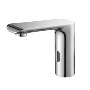 Europäisches Design minimalisti scher Stil Küchen spüle automatische Infrarot Smart Wasserhahn berührungs losen Wasserhahn Sensor