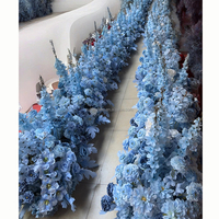 Elegante blauwe en ivoorkleurige bloemrij voor de bruiloftsceremonie, kunstmatige bloemenloper voor de vloer, te koop