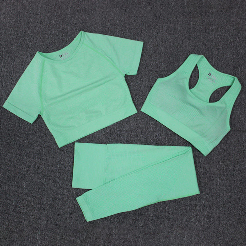 สีเขียว