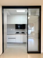 Porte coulissante Nordi pour rénovation de maison, étanche, miroir réfléchissant, électrique, intérieure, 3 panneaux, en aluminium, automatique, avec stores, portes coulissantes en verre