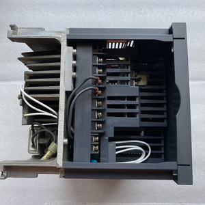 Controlador de Accionamiento MR-J3-700B 7KW - Product Image 5