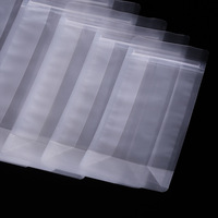 Sachet alimentaire noix personnalisé stock en gros emballage transparent givré sacs de stockage de bonbons alimentaires à fermeture éclair en plastique sac à fond plat