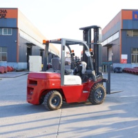 Forklift Diesel 2026 3 Ton 3.5 Ton, 3 Seksi, Angkat 4500MM untuk Operasi di Dalam Kontainer, Garpu dengan Jarak yang Dapat Disesuaikan