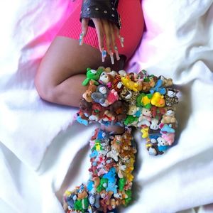 <span class=keywords><strong>Bottes</strong></span> en peluche de luxe pour femmes couvertes d'animaux en peluche plate-forme de mollet moyen moelleux plate-forme avec de jolies <span class=keywords><strong>bottes</strong></span> pour femmes - Product Image 2